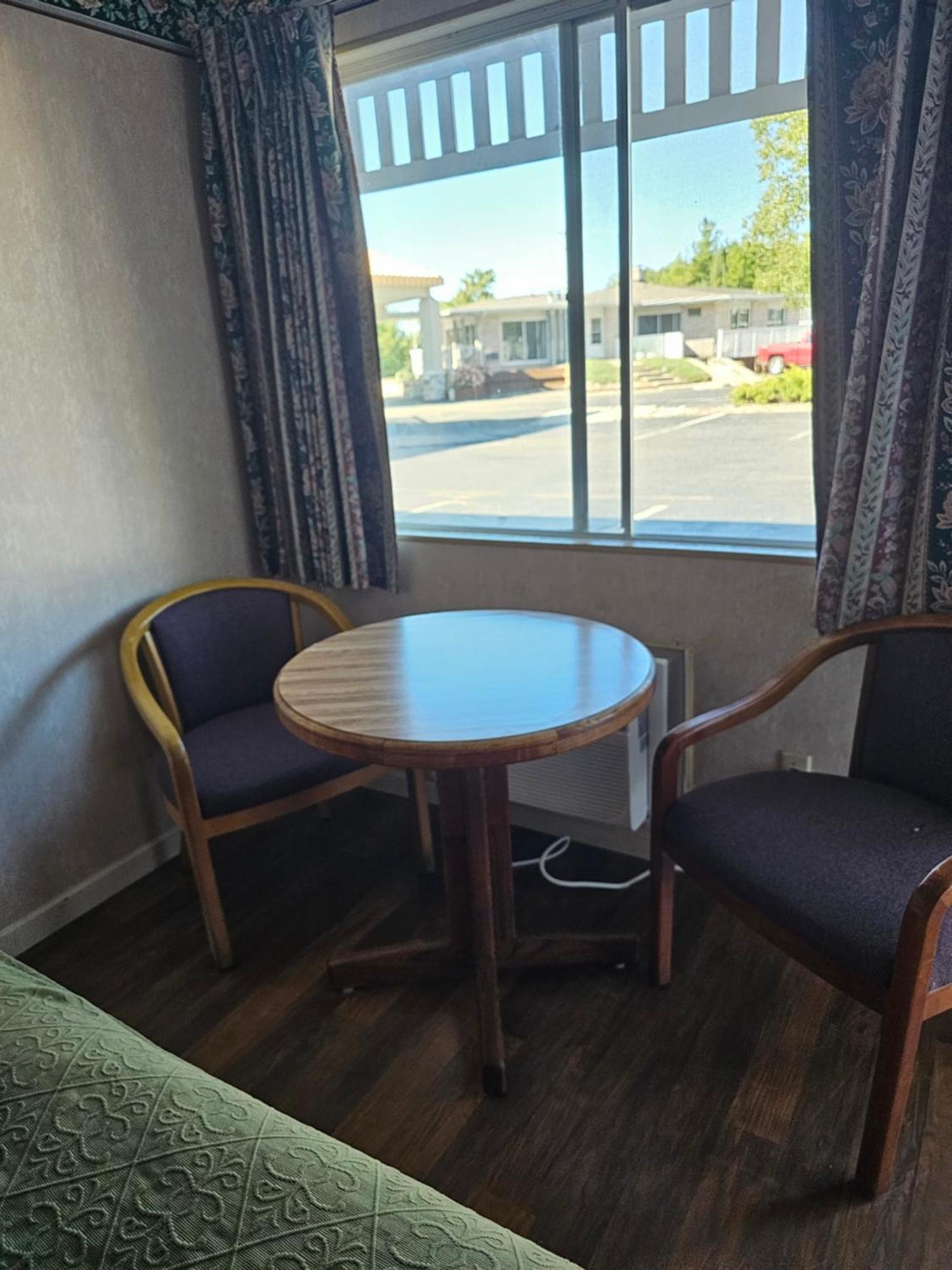 Travelodge By Wyndham Mackinaw City Esterno foto