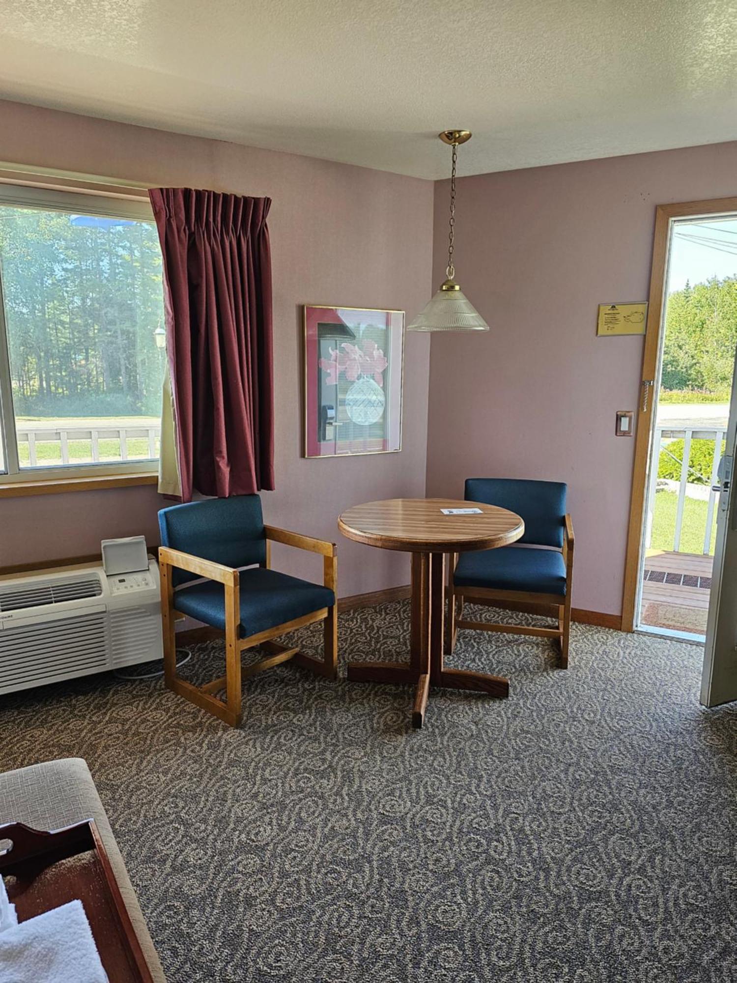 Travelodge By Wyndham Mackinaw City Esterno foto